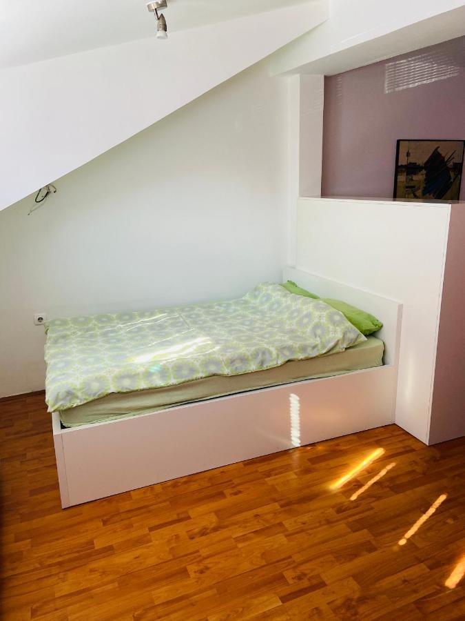 Dusica Apartmani Jagodina Bagian luar foto